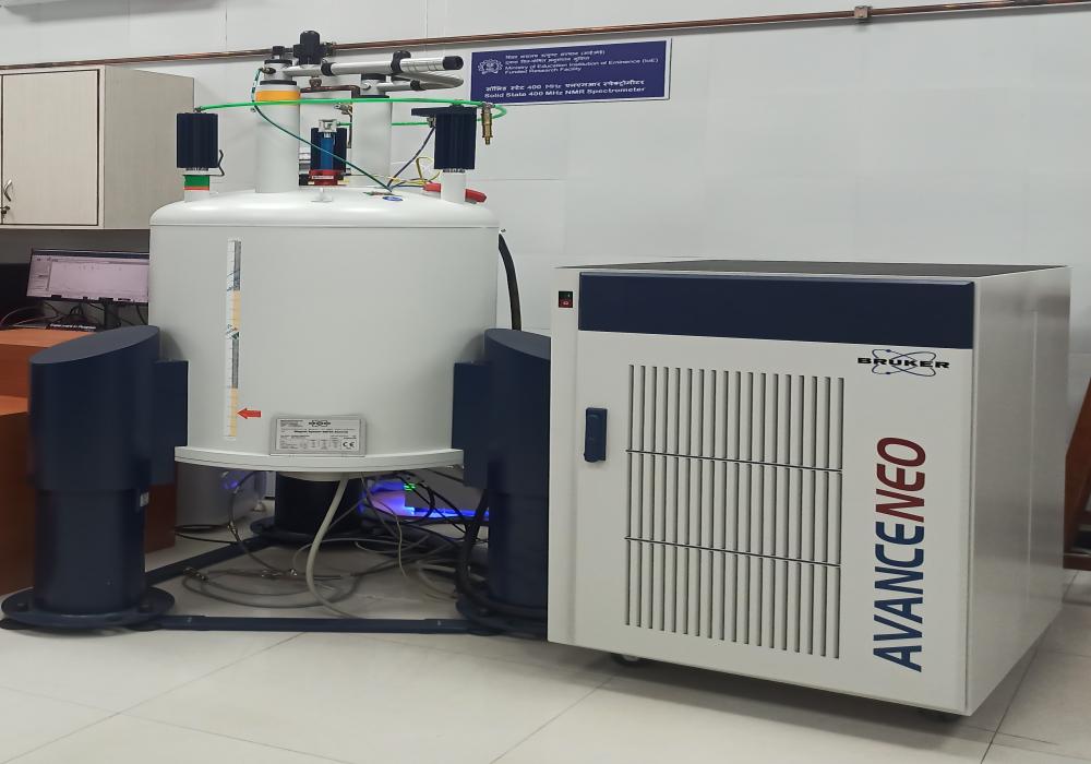 400 MHz Bruker AVANCE NEO NMR spectrometer 