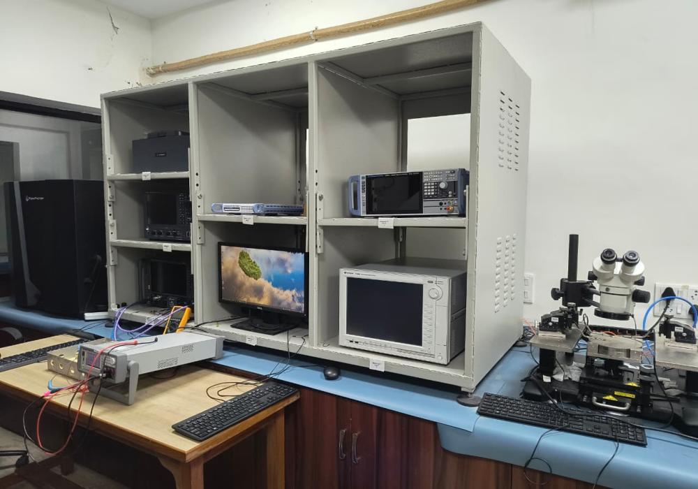RF/DC Characterization Facility